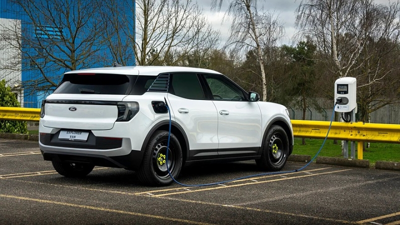 Европейский кроссовер Ford Explorer превратили в фургон