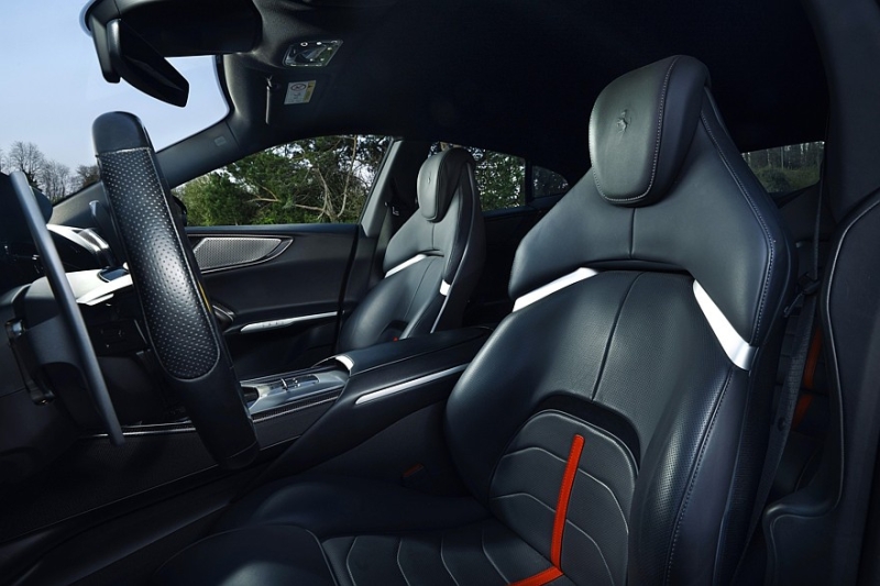 Ferrari Purosangue Handling Speciale: доработанное шасси и более яркий звук V12