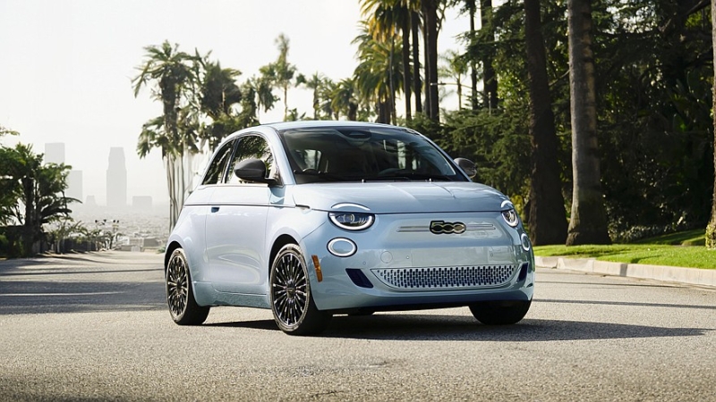 Fiat слегка освежил &laquo;кроху&raquo; 500e в США и заметно увеличил ценник