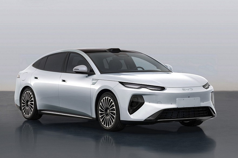 Флагманский седан BYD Seal 08 готовится к старту продаж