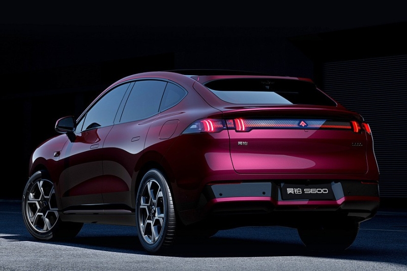 GAC анонсировал купеобразный кроссовер Hyptec S600: не такой уж он и новый