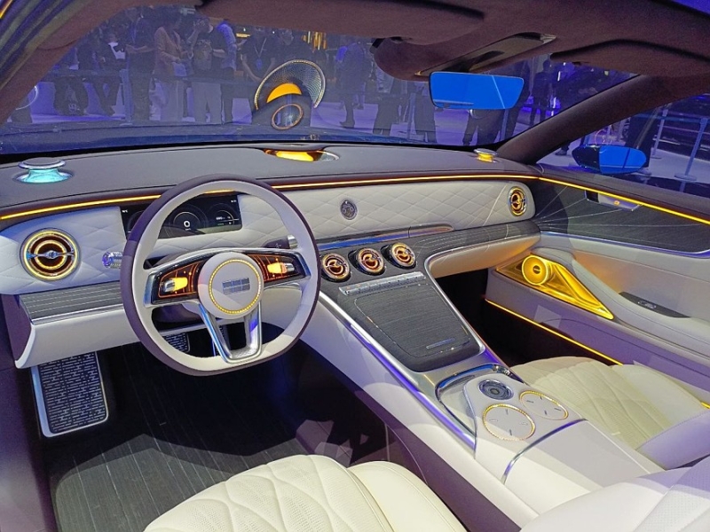 Geely показала концепт, демонстрирующий развитие дизайна люксового семейства Galaxy