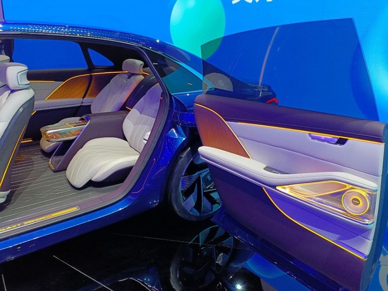 Geely показала концепт, демонстрирующий развитие дизайна люксового семейства Galaxy