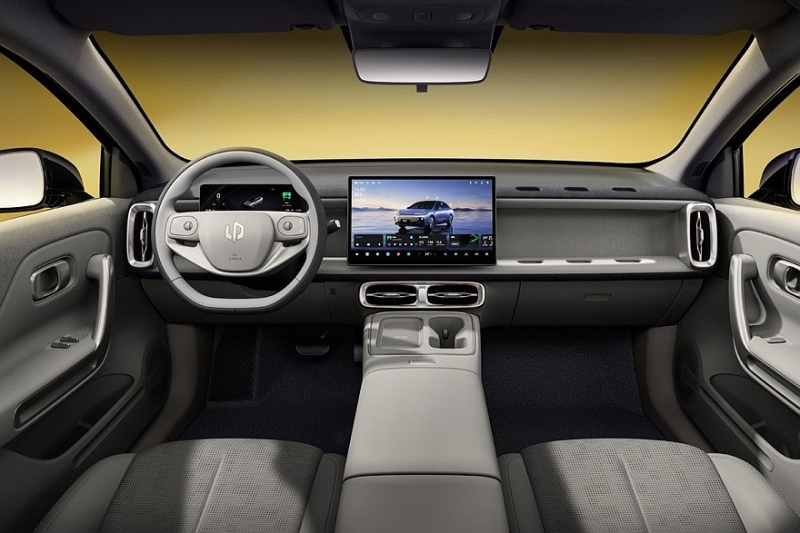 Хэтчбек Leapmotor B05 добрался до Европы с топовым мотором