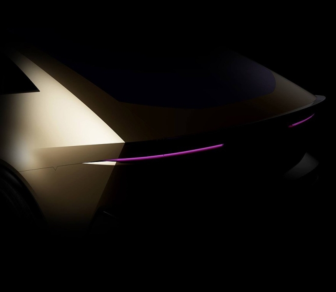 Hyundai готовит пару новых &laquo;космических&raquo; концептов: первые тизеры Earth и Venus