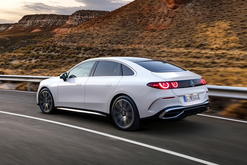 Как будто играет одна и та же пластинка: представлен Mercedes-Benz C-Class electric