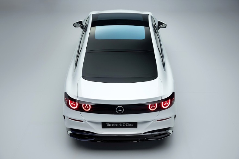 Как будто играет одна и та же пластинка: представлен Mercedes-Benz C-Class electric