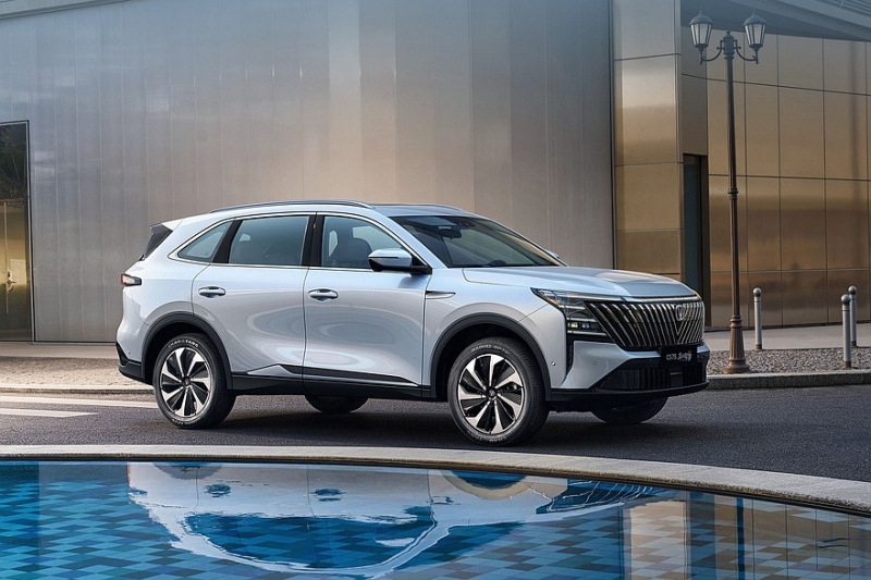 Кроссовер Changan CS75 Plus получил версию с другими техникой и дизайном