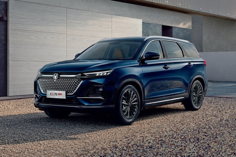 Кроссовер Changan CS75 Pro в России: комплектации и цены