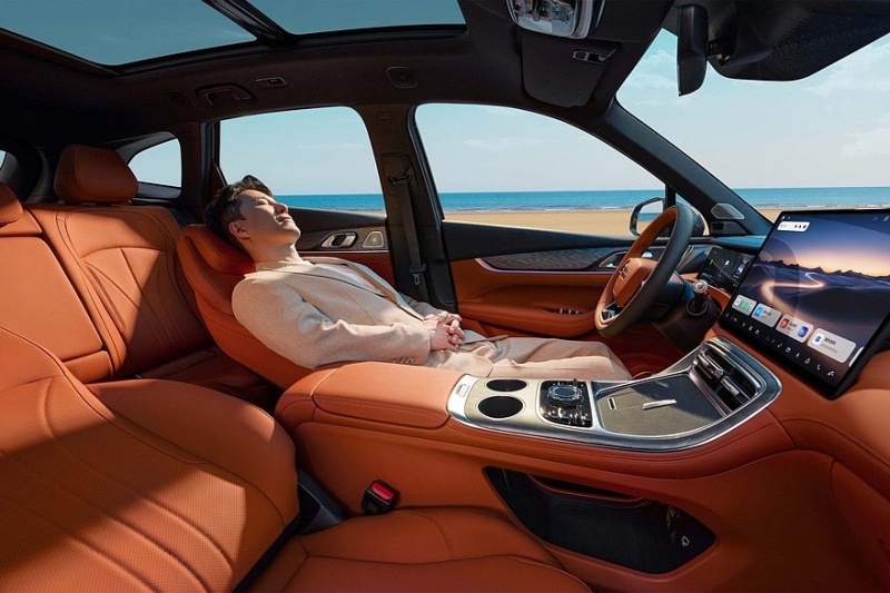 Кроссовер Geely Galaxy M7 выходит на рынок: комплектации и цены