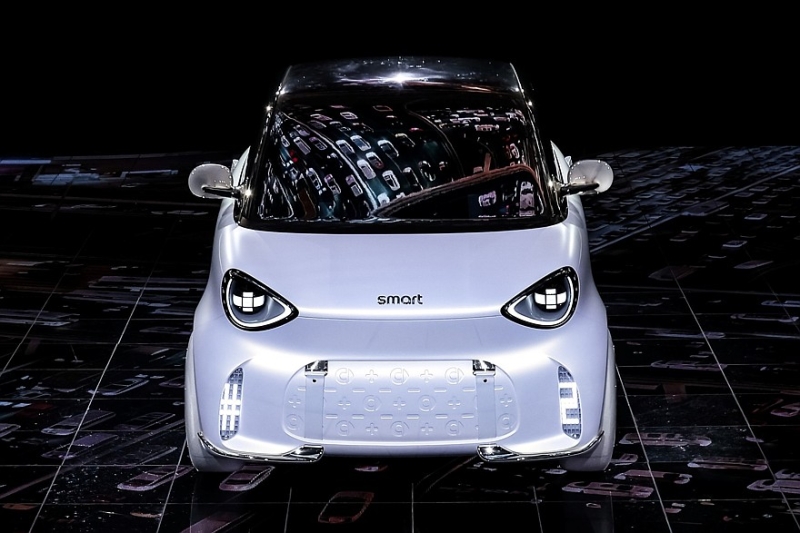 Новый smart #2: крупнее предшественника, запас хода на одной зарядке до 300 км