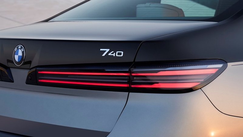 Обновлённый BMW 7 Series: без повышения напряжения, зато с остромодным салоном