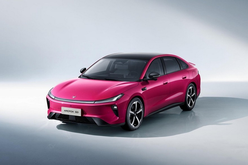 Представлен крупный и недорогой седан Arcfox S3 от BAIC