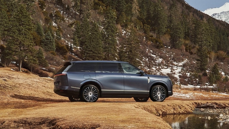 Рывок в премиум: флагманский кроссовер Xpeng GX выходит на рынок с «полным фаршем»