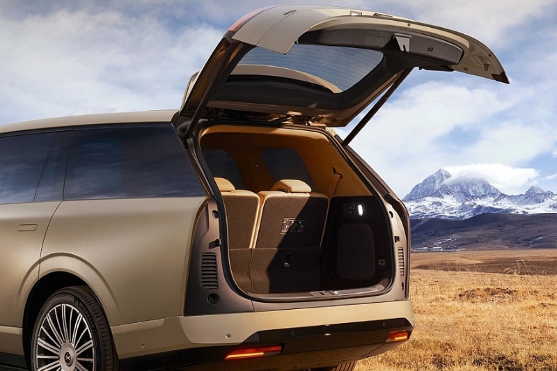 Рывок в премиум: флагманский кроссовер Xpeng GX выходит на рынок с «полным фаршем»