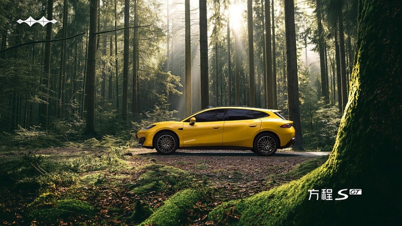 Спорткары от BYD в Пекине: открытая Denza Z и &laquo;формульный&raquo; квартет от FangChengBao