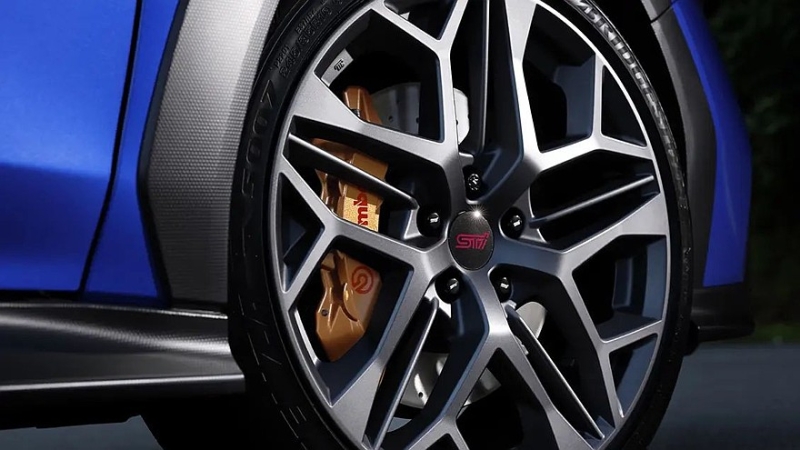 Спортседан Subaru WRX STI Sport# с механической коробкой вышел на домашний рынок