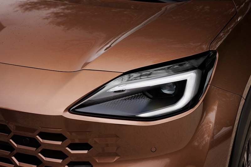 Toyota Yaris Cross обновился по подобию старших моделей