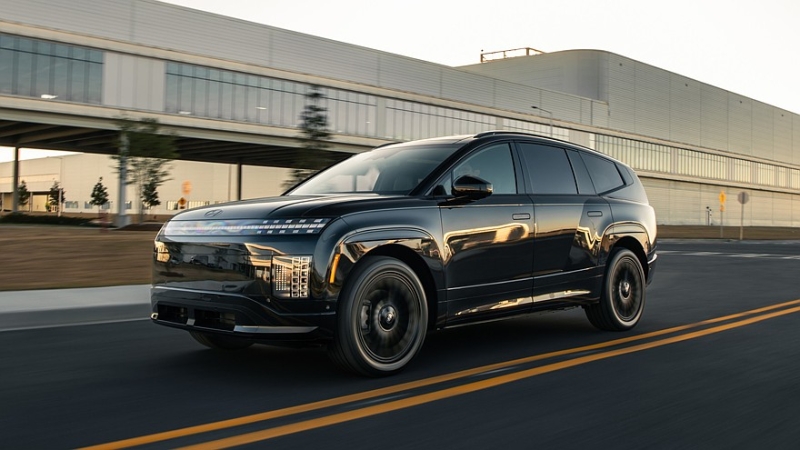 У кроссовера Hyundai Ioniq 9 Calligraphy появилась &laquo;затемнённая&raquo; спецверсия