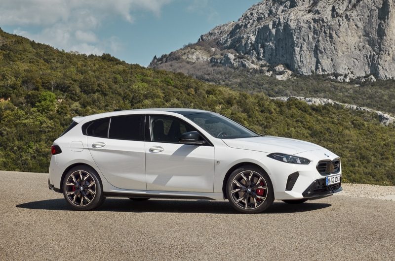 BMW 1 series следующего поколения получит гибридную и полностью электрическую технику