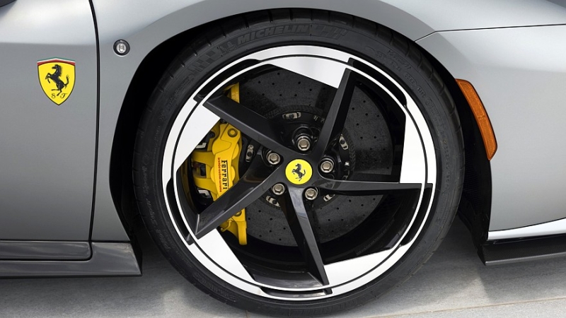 Ferrari HC25: очень интересный вариант дизайна для ушедшего Ferrari F8 Spider