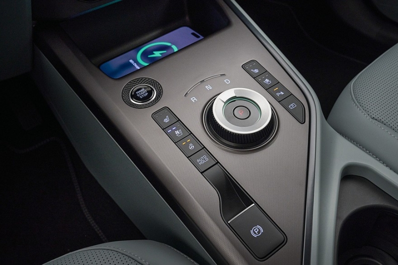 Кроссовер Kia Niro для Европы: рестайлинг и сокращение гаммы
