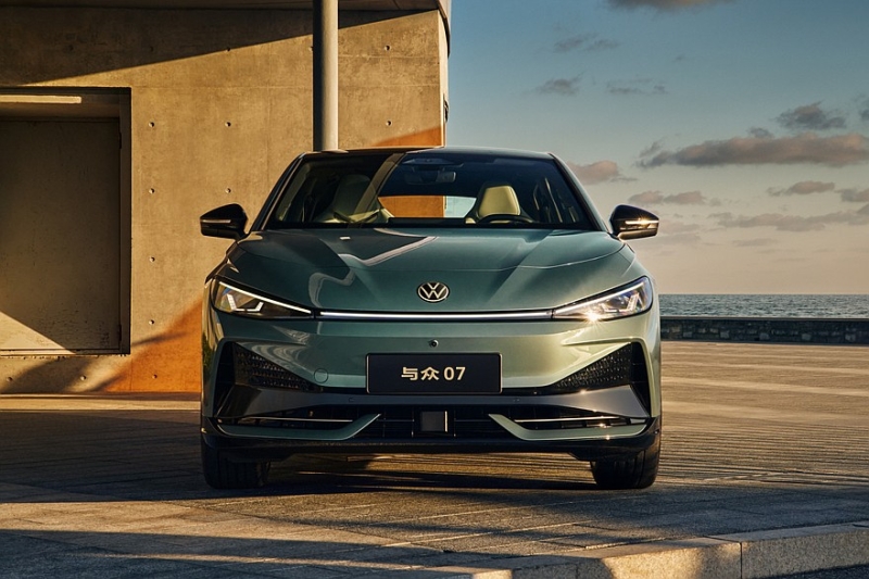 Лифтбек Volkswagen ID.Unyx 07 показался на новых фото перед запоздалым запуском