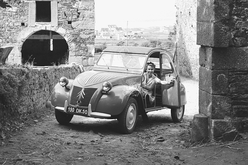 Новый Citroen 2CV анонсирован официально: народный автомобиль за 15 000 евро
