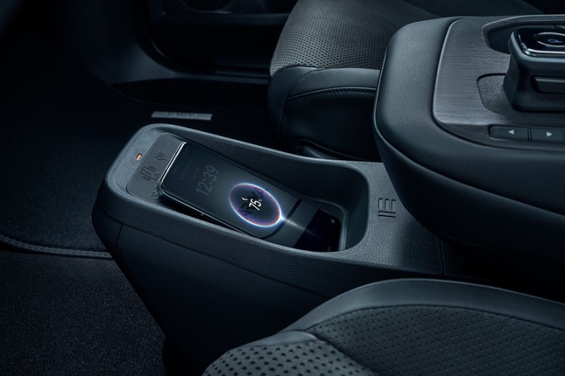 Обновлённый кроссовер Nissan Ariya: теперь и для Европы