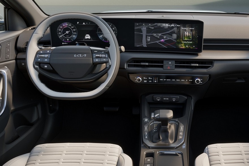 Паркетник Kia XCeed продолжит карьеру с новым стилем: официальные фото
