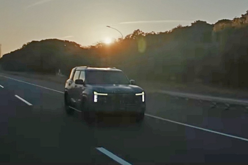 Внедорожник Mitsubishi Pajero возвращается: официальное изображение и сроки премьеры