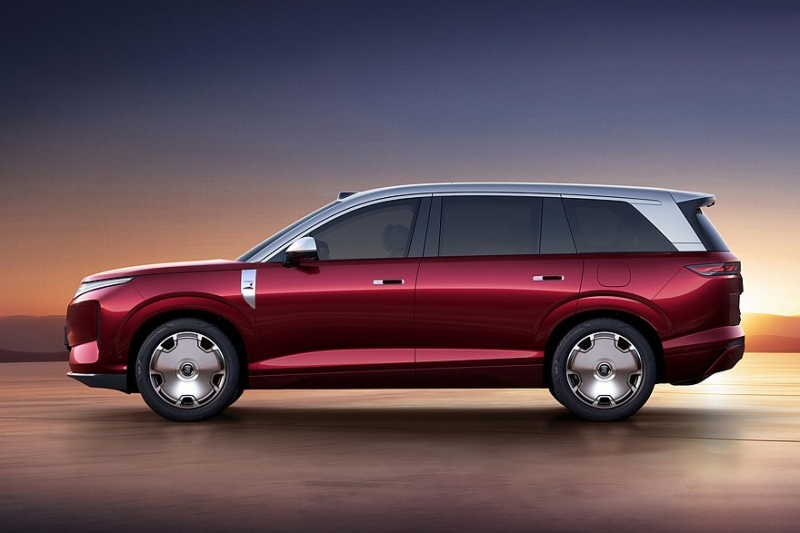 Флагманский кроссовер BYD Datang: богатое оснащение, полный привод и привлекательные цены