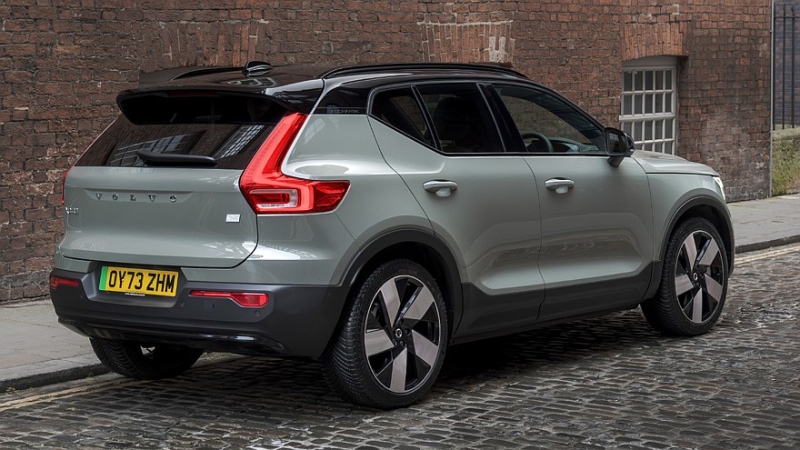 Обновлённый Volvo XC40: первые изображения