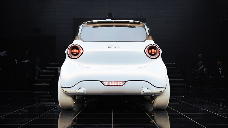 Преемник smart fortwo готовится к дебюту: приоткрыт салон smart #2