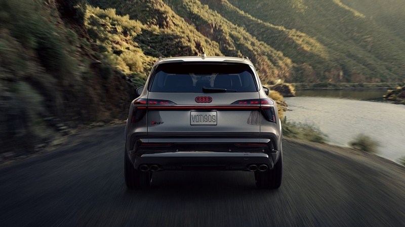 Рассекречен Audi Q7 третьего поколения с салоном как у грядущего Q9 и ДВС под капотом