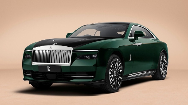 Rolls-Royce Spectre Series II: больше мощности, больше запас хода и диски в стиле Zeekr
