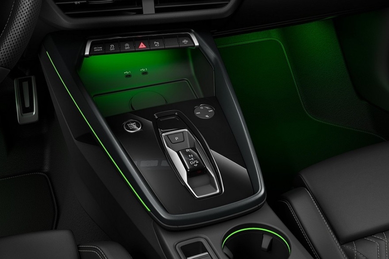 Семейство Audi A3 ещё раз обновили: табло и кое-что ещё
