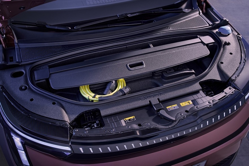 Skoda полностью рассекретила новый флагманский трёхрядный кроссовер Peaq, цены известны
