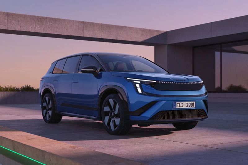 Skoda полностью рассекретила новый флагманский трёхрядный кроссовер Peaq, цены известны