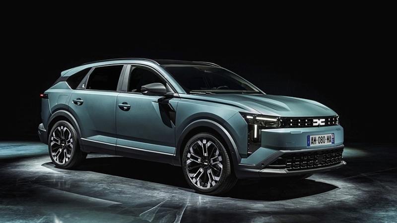 Кросс-универсал Dacia Striker: бюджетный конкурент Skoda Octavia полностью рассекречен