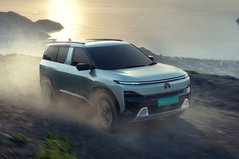 Кроссовер Tata Sierra получил новую начинку и полный привод