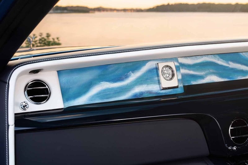 Rolls-Royce подготовил &laquo;сухопутную яхту&raquo;: представлен Phantom Regatta