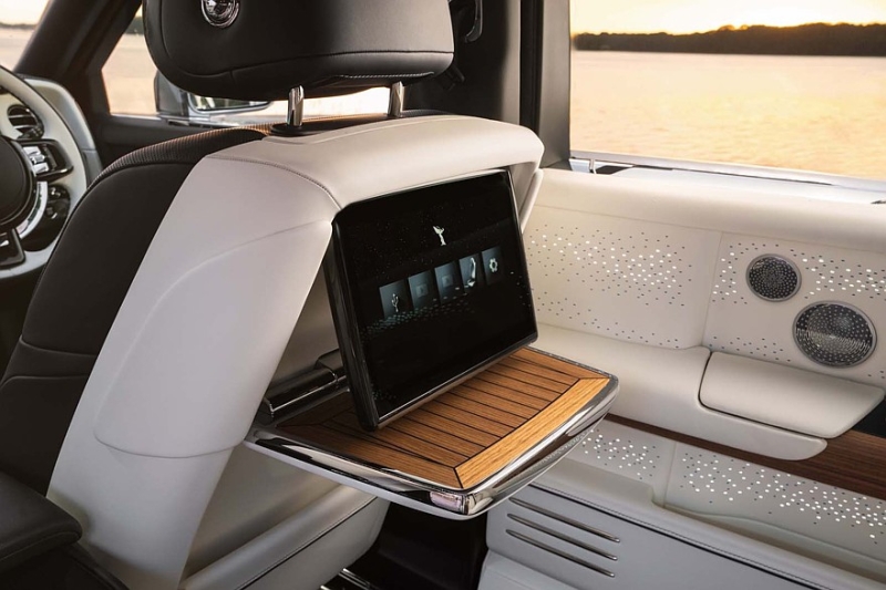 Rolls-Royce подготовил &laquo;сухопутную яхту&raquo;: представлен Phantom Regatta