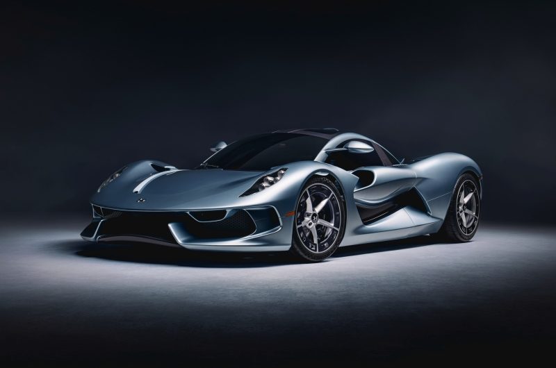 Hennessey Blackbird: аналоговый суперкар в авиационном стиле с атмосферным V8 и МКП