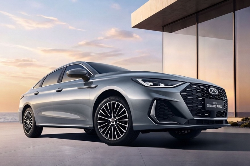 Обновлён седан Chery Arrizo 8 Pro. В России модель появится под маркой Tenet