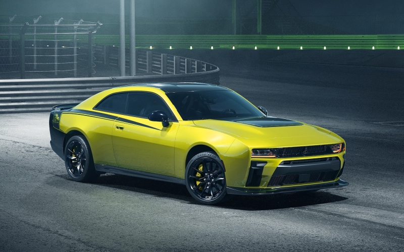 «Пчёлка» вернулась и готова всех покусать: представлен новый Dodge Charger Super Bee