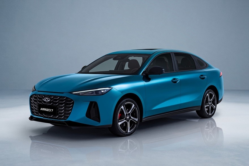 Седан Chery Arrizo 7 возвращается: первые официальные фото