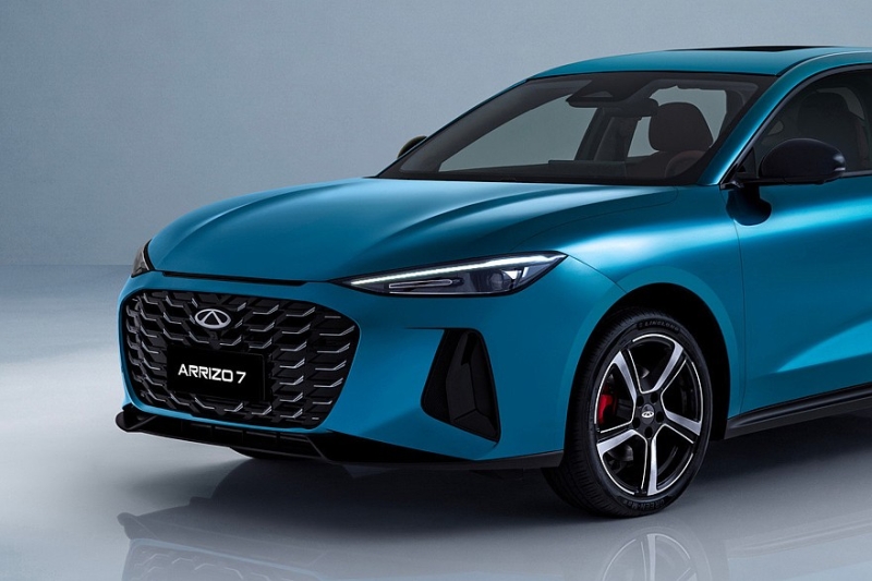 Седан Chery Arrizo 7 возвращается: первые официальные фото