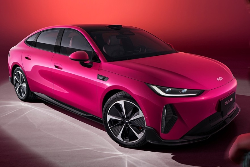 Седан Chery Arrizo 7 возвращается: первые официальные фото