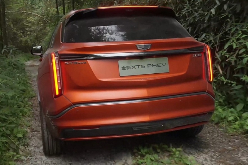 &laquo;Второй&raquo; Cadillac XT5 с новой начинкой: скоро в продаже